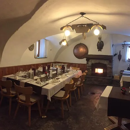 Lardi Hotel