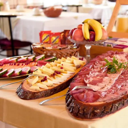 Lardi & Ristorante, Valposchiavo 2* Le Prese